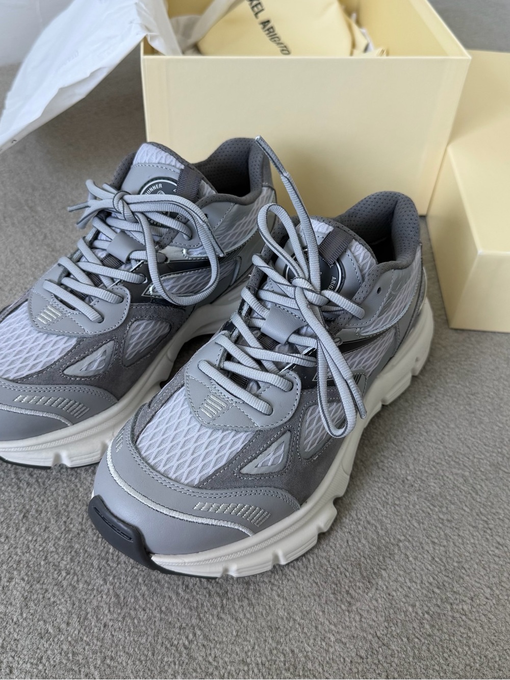 Axel Arigato gray Sneakers